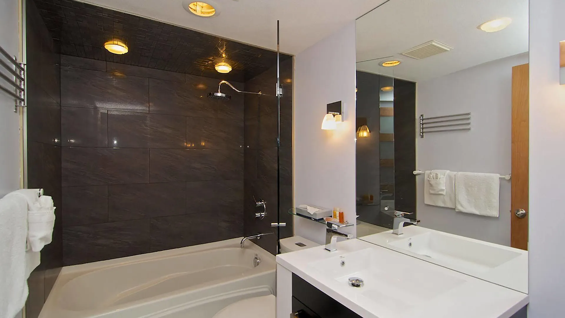 Apartment Harmony At Eagle Lodge Whistler